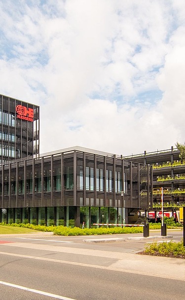 Foto van het nieuwe hoofdkantoor voor H. Essers in Genk.