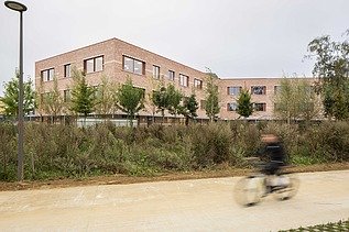 Photo du nouveau bâtiment de GO ! STrEaM Campus Groot Schijn à Deurne.