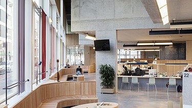 Foto van de stadswinkel in het Stadsarchief in Sint-Niklaas.