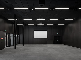 Photo of the event hall of De Gendarmerie, a multipurpose social community center in Aalst.