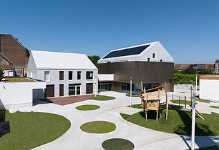 De Gendarmerie Aalst Photo of De Gendarmerie, a multipurpose social community center in Aalst.