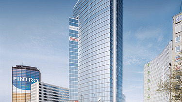 Foto van de gerenoveerde Madou-toren in Brussel.