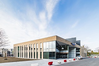 AZ Vesalius Bilzen Photo of the new AZ Vesalius medical centre in Bilzen.