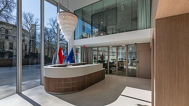 Photo of the central entrance hall of AT60 - WKÖ, the Austrian Chamber of Commerce in Brussels.