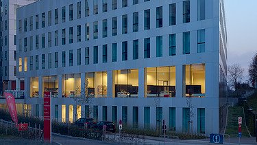 Foto van het schoolgebouw Syntra in Antwerpen-Berchem.
