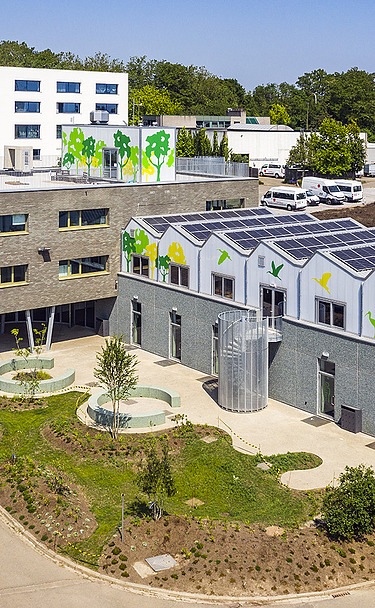 Photo de drone du campus horticole De Wijnpers à Louvain.