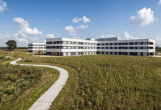 Foto van het ZMK, Ziekenhuis Maas en Kempen, in Maaseik. 