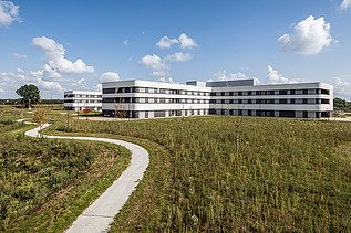 Photo of the ZMK, Maas and Kempen Hospital, in Maaseik. 