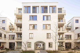 Photo of Stapelplein, a residential project in Ghent featuring two buildings with 125 residential units.