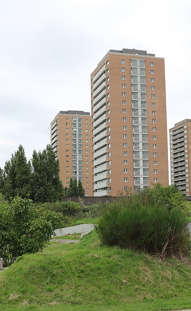 Photo of the Venezuela towers, six social housing towers in Antwerp-Luchtbal.