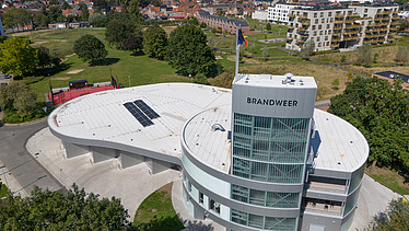 Dronefoto van de nieuwe brandweerkazerne in Lokeren.