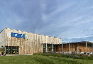 Photo de l'extérieur de la piscine intercommunale Dok 3 à Aartselaar.