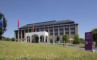 Een foto van het zwembad van het Tangla Hotel in Brussel.