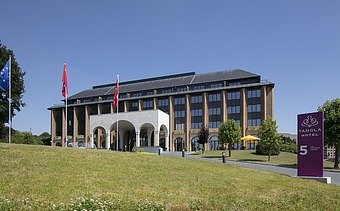 A photo of the swimming pool at the Tangla Hotel in Brussels.