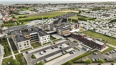  Dronefoto van het nieuwe woonzorgcentrum Jacky Maes in Bredene.