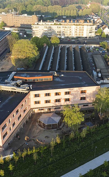 Photo prise par un drone du GO ! STrEaM Campus Groot Schijn à Deurne.