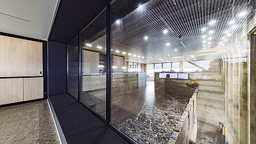 Foto die binnen in Biostoom in Beringen werd genomen, een biostoomcentrale voor afvalverwerking.