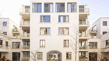 Stapelplein Gent Foto van het gebouw Palazzo van Stapelplein, een woonproject in Gent dat bestaat uit twee gebouwen met in totaal 125 woonutits.