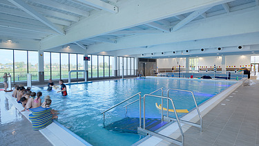 Photo de la piscine de la piscine intercommunale Dok 3 à Aartselaar.