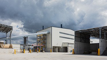 Foto van een gebouw op de nieuwe GRL Glass Recycling and Logistics site in Beringen.