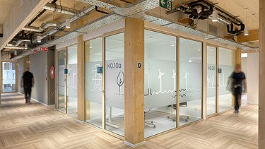 Interior photo of the office in the service center for Elia in Kruisem.