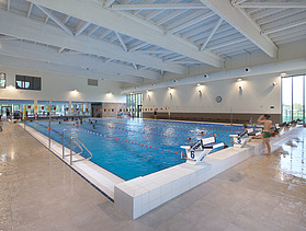 Photo of the swimming pool at the intermunicipal swimming pool Dok 3 in Aartselaar.