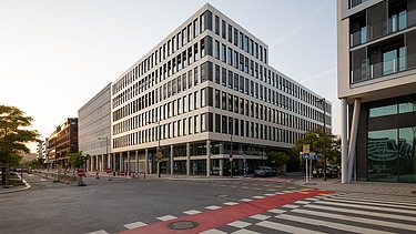 Photo of the front of Moiré - SQ27 in Belval, Luxembourg.