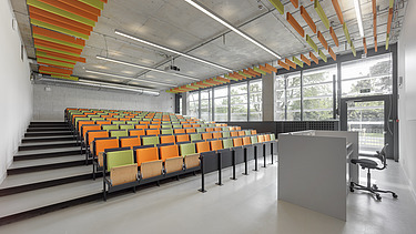 Photo de l'auditorium du bâtiment T HoGent à Gand.