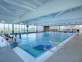 Photo of the swimming pool at the intermunicipal swimming pool Dok 3 in Aartselaar.