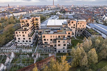 Photo prise par un drone du Cohousing Bijgaardehof à Gand- Sint-Amandsberg.