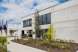 Office building GRL Glass Recycling and Logistics Beringen Photo of the office building at the new GRL Glass Recycling and Logistics site in Beringen.