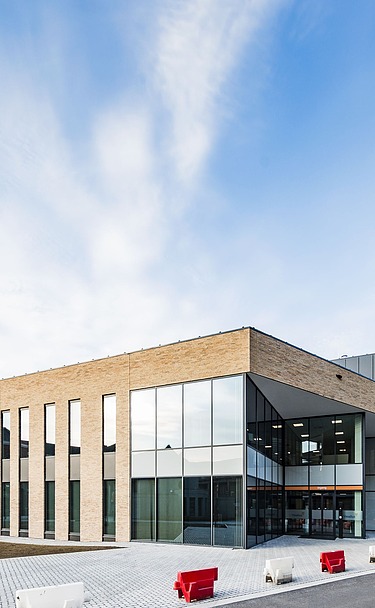 Foto van het nieuw medisch centrum AZ Vesalius in Bilzen.
