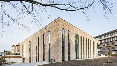 Foto van het nieuw medisch centrum AZ Vesalius in Bilzen.