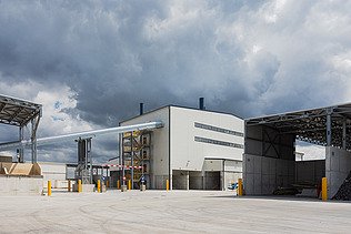 Foto van een gebouw op de nieuwe GRL Glass Recycling and Logistics site in Beringen.