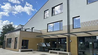 Photo of the facade of the new Lyceum Lakbors (Focus Noord) in Deurne.