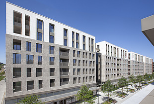 Foto van Quartier Bleu aan de Kanaalkom in Hasselt, een grootschalig multifunctioneel ontwikkelingsproject.