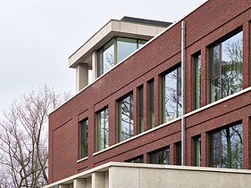 Photo de la façade du nouveau centre de soins MRS Christine à Ekeren