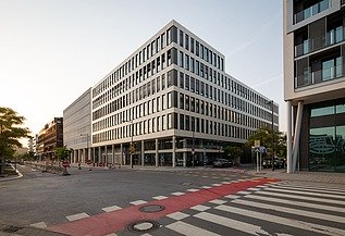 Photo de la façade de Moiré - SQ27 à Belval, Luxembourg.